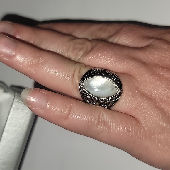 Fashion Ring size 6/7 - Picture 5 of 7